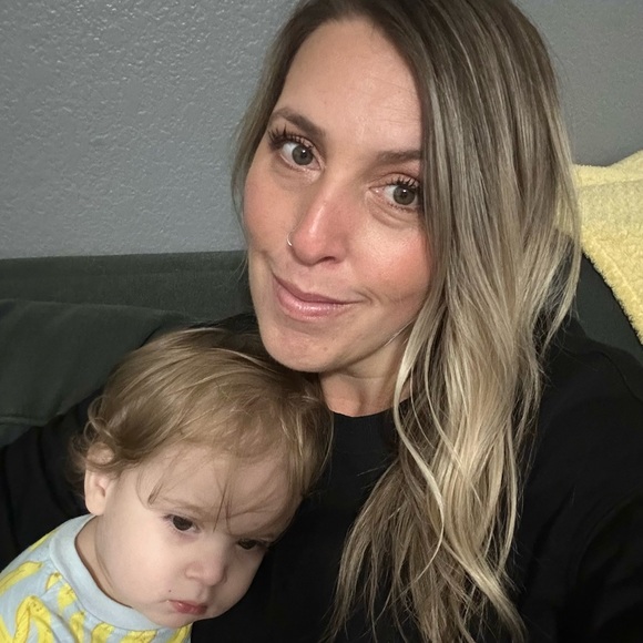 Meet your posher Jessica - Picture 6 of 16